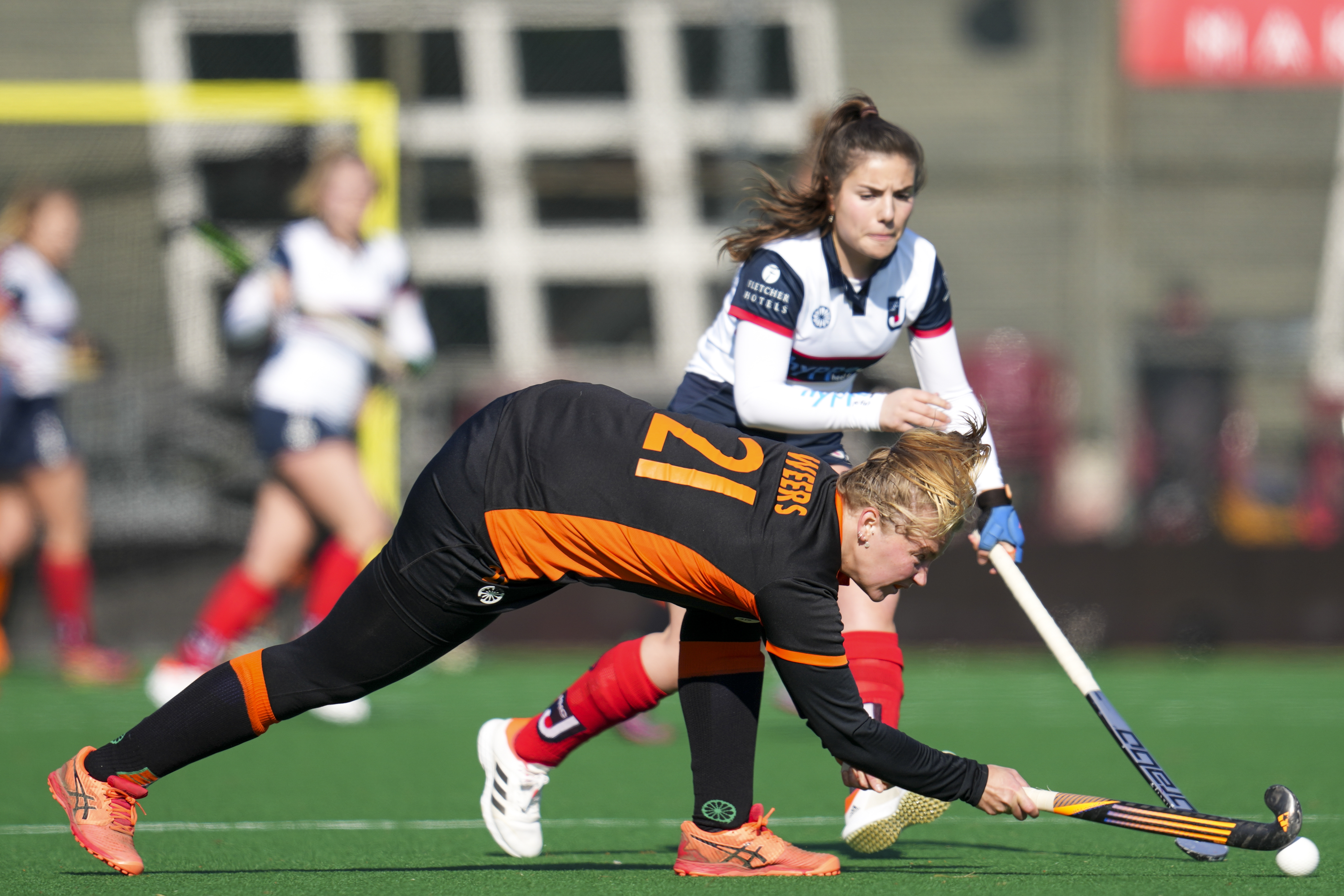 Huizen D1 v HIC D1 - Promotieklasse Hockey Dames