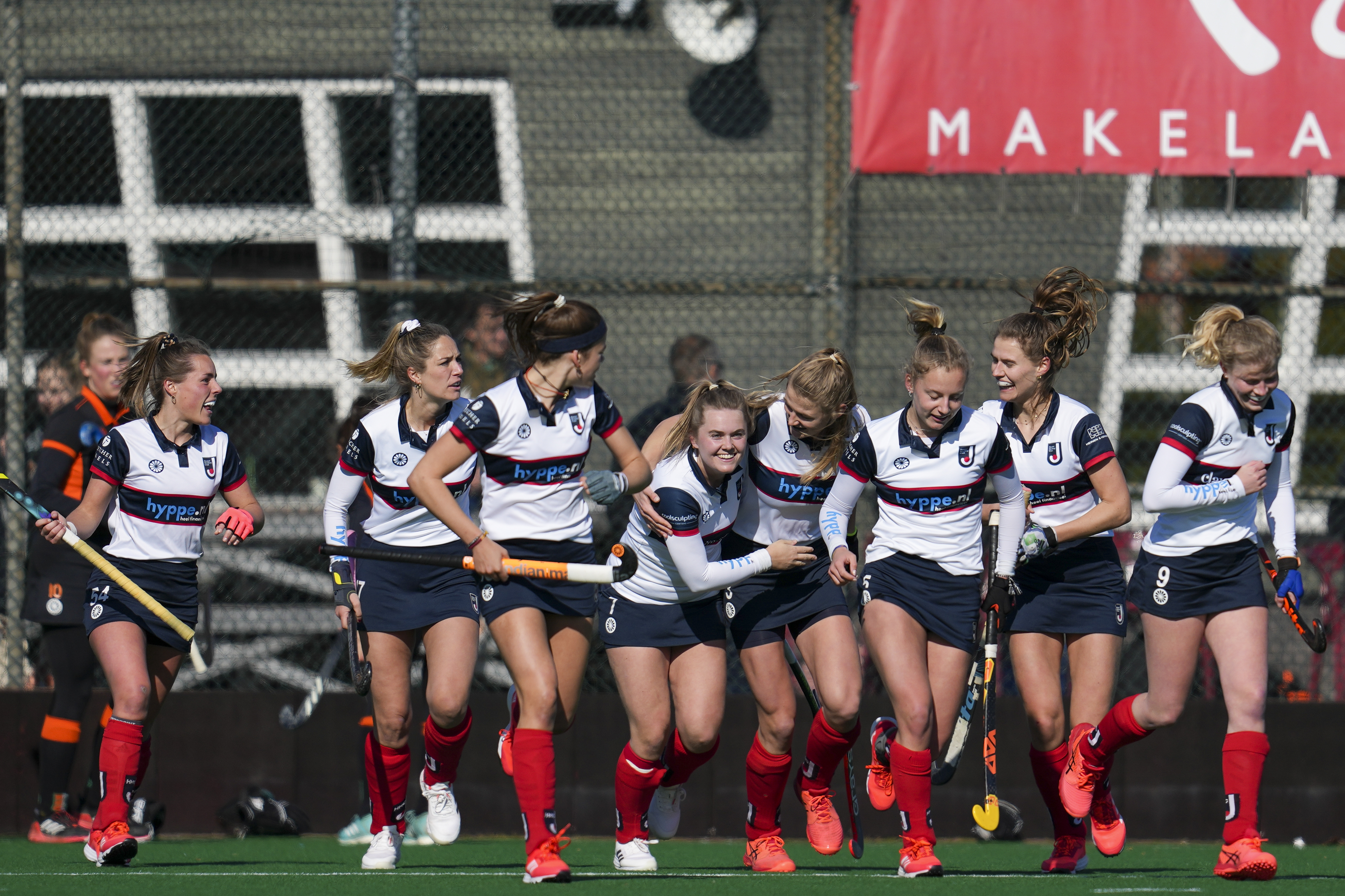 Huizen D1 v HIC D1 - Promotieklasse Hockey Dames