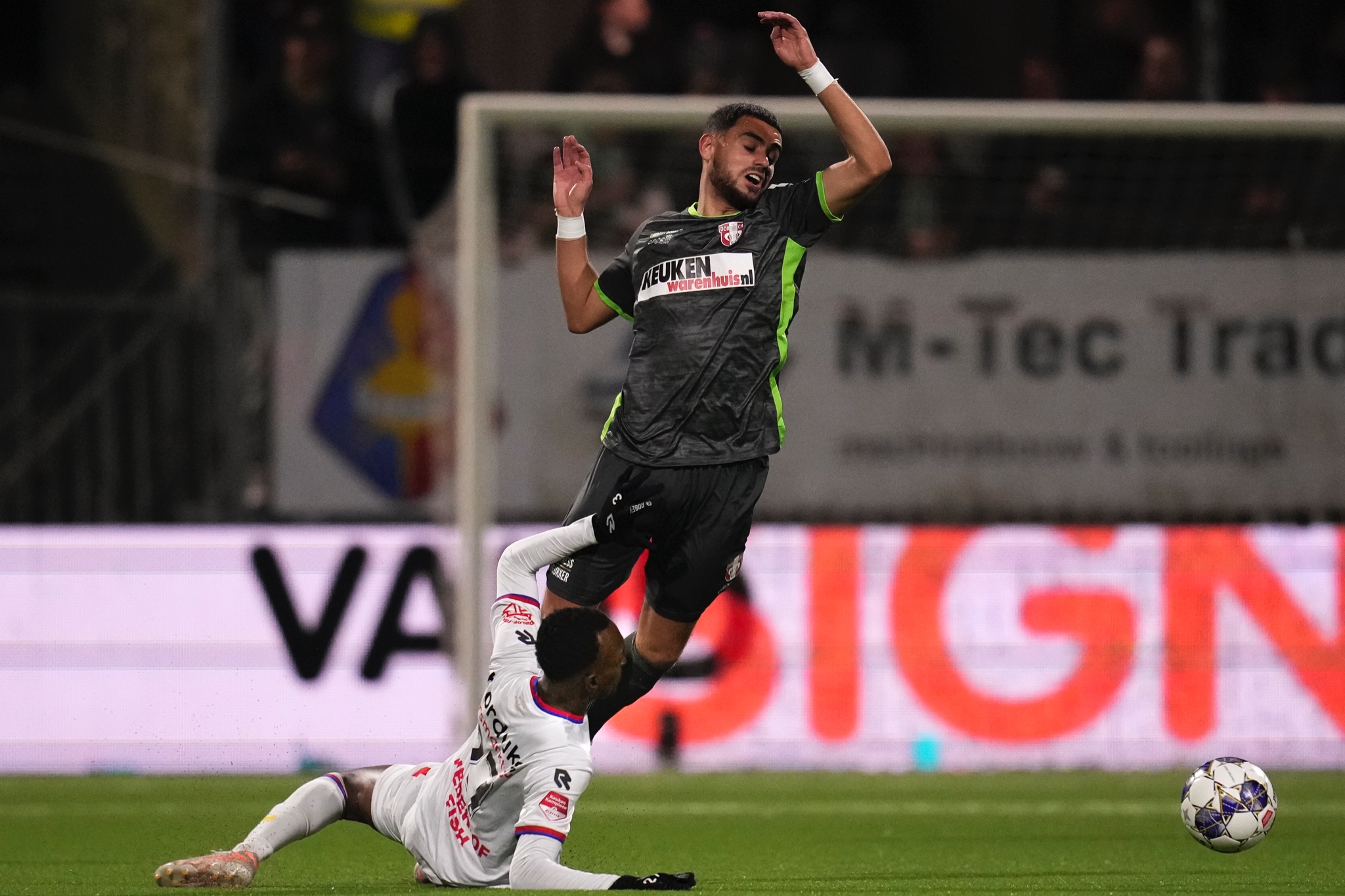 PAG20220318 00458OP1