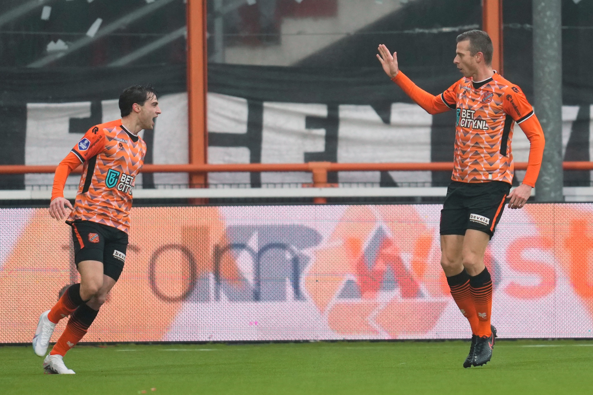 PAG20230129 01736OP0642