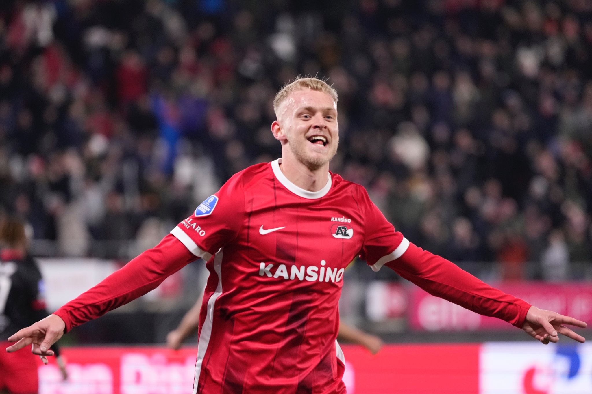 PAG20230210 06889OP0699