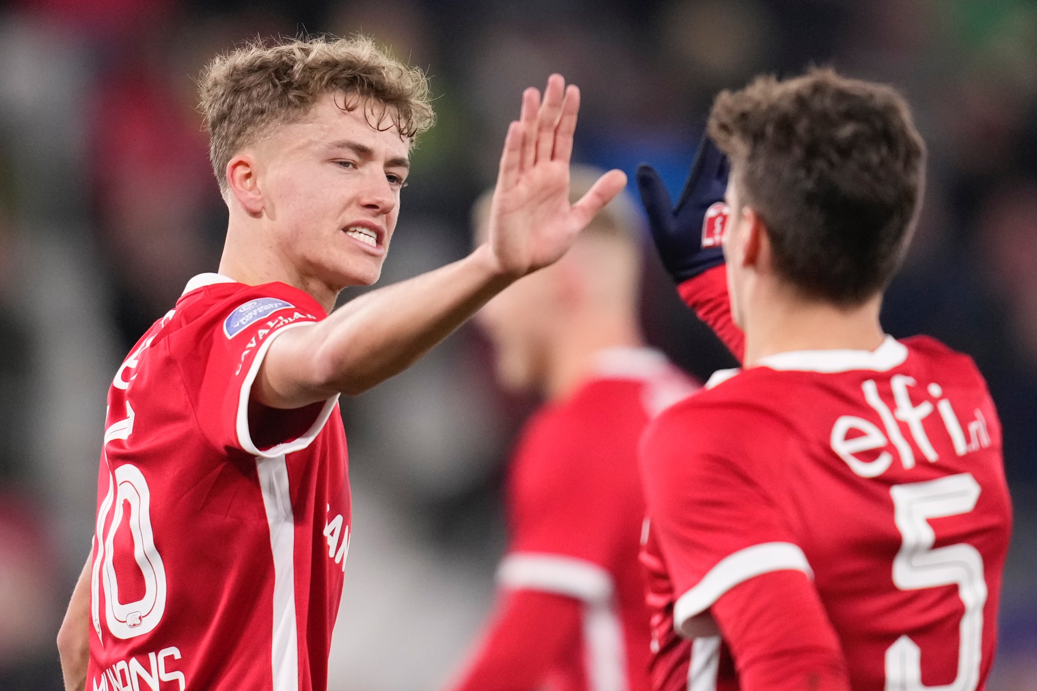 PAG20230210 08965OP0701